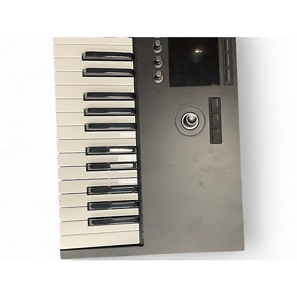 Used Native Instruments Komplete Kontrol S49 MK3 MIDI Controller