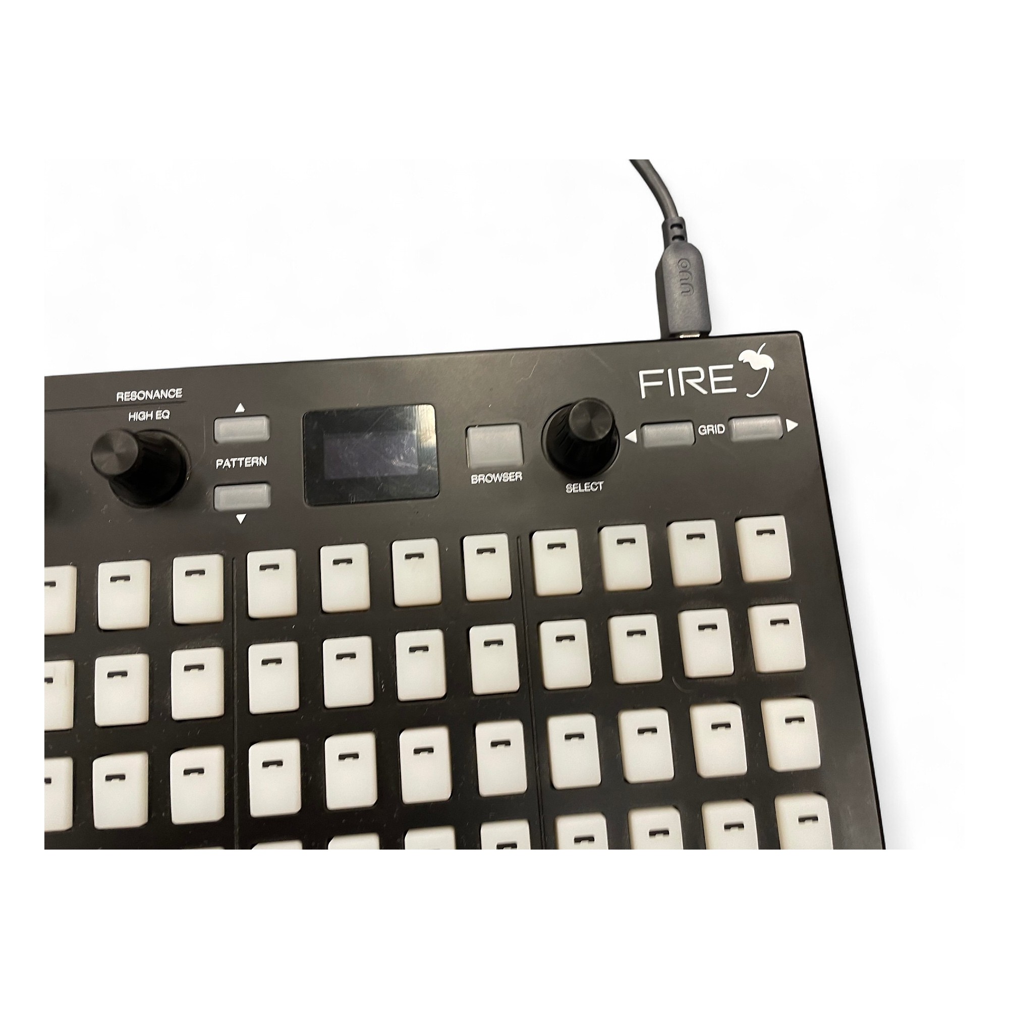 AKAI FIRE MIDIコントローラー Amazon.com: AKAI Professional Fire (Controller Only) – USB