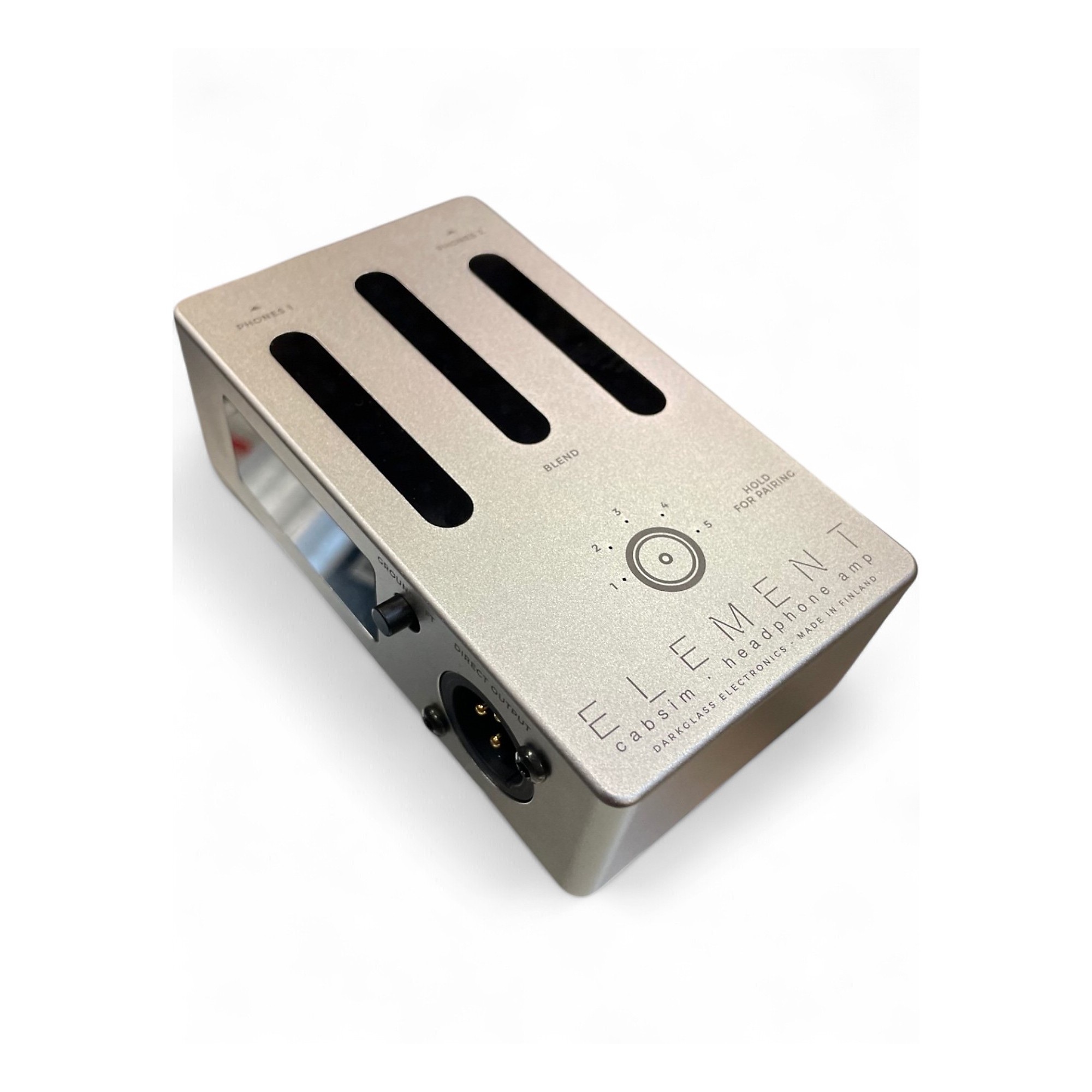 ギター Darkglass ELEMENT Cabsim Headphone Amp Darkglass unveils the Element pedal-sized headphone amp and