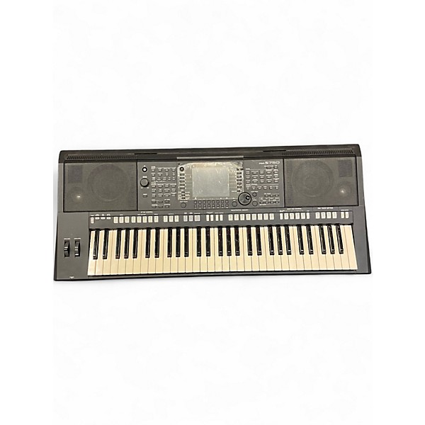 Used Yamaha PSR-750 Keyboard Workstation