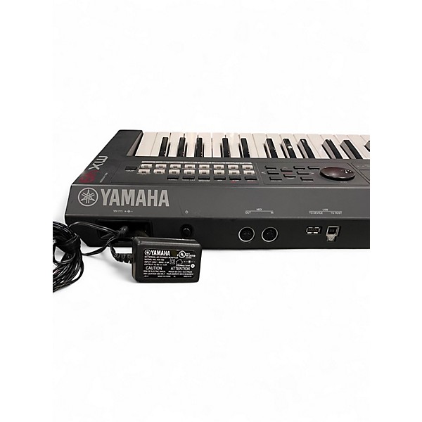 Used Yamaha MX49 49 Key Keyboard Workstation