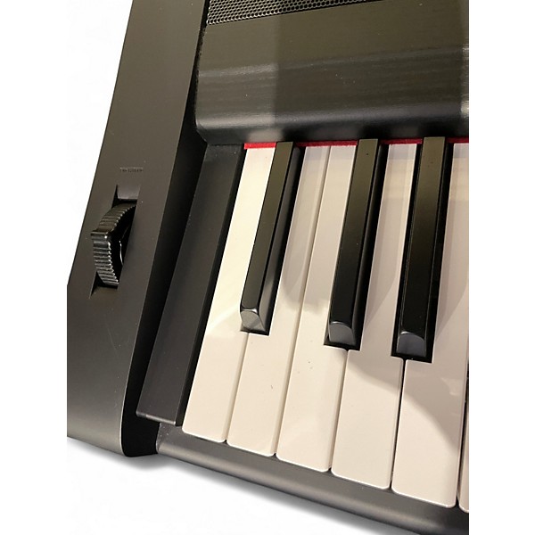 Used Yamaha DGX670 Digital Piano