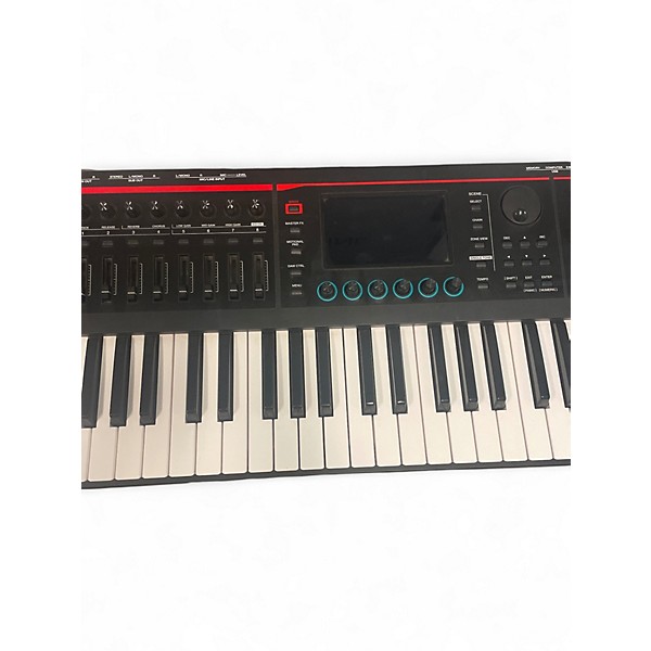 Used Roland Fantom 07 Keyboard Workstation