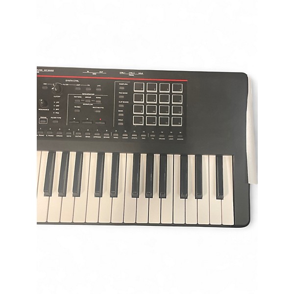 Used Roland Fantom 07 Keyboard Workstation