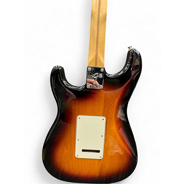 Used 2020s Fender Player Stratocaster 2 Color Sunburst Solid Body Electric Guitar