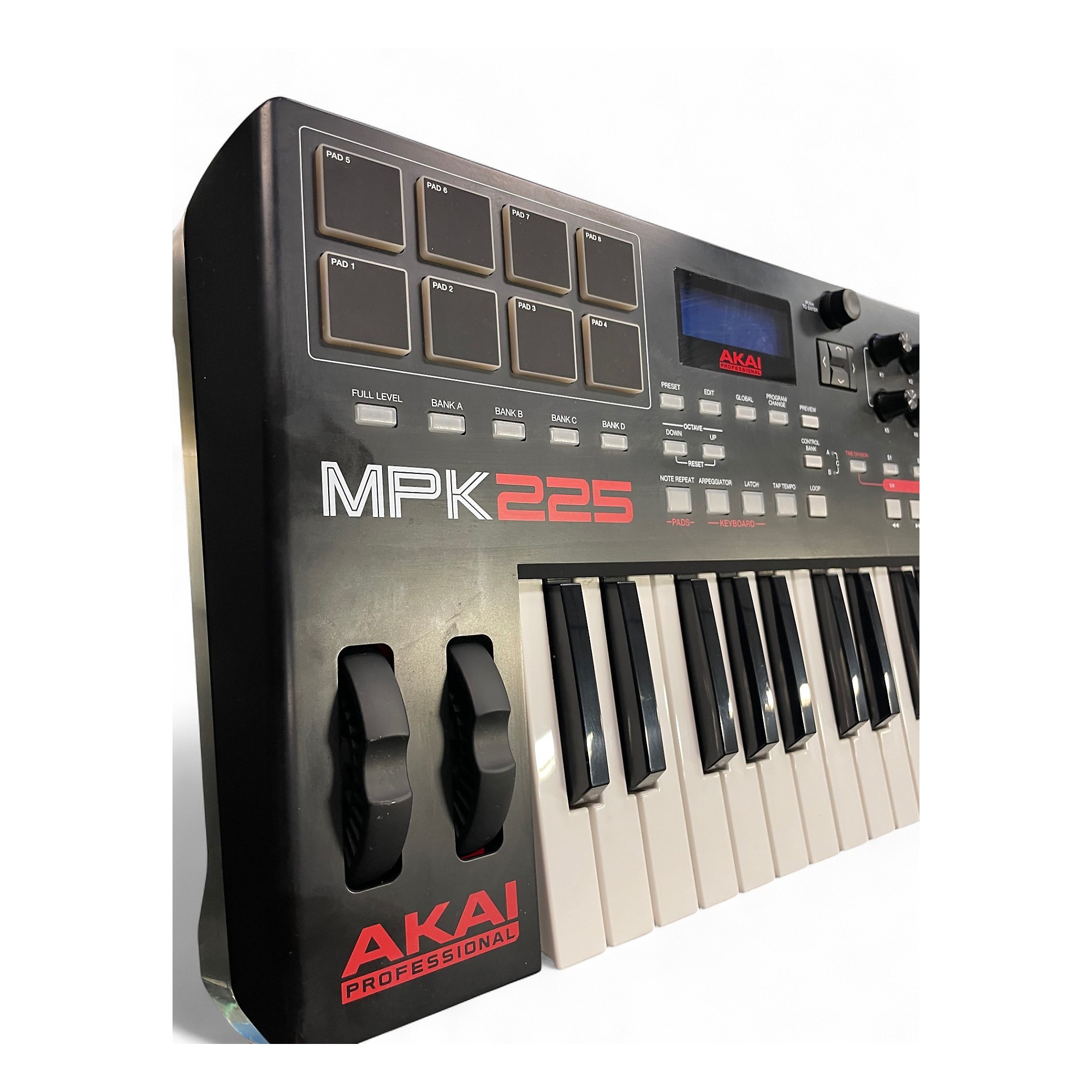 Used Akai Professional MPK225 25-Key MIDI Controller