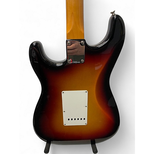Used Fender 1961 American Vintage II Stratocaster 3 Tone Sunburst Solid Body Electric Guitar