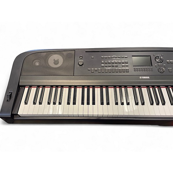 Used Yamaha DGX670 Digital Piano
