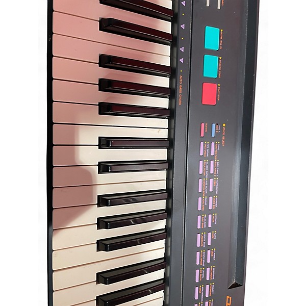 Used Yamaha PSR8