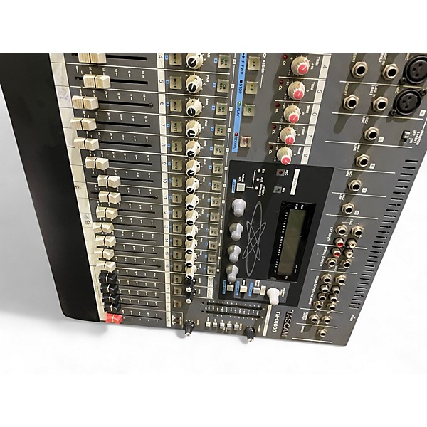 Used TASCAM D1000 Unpowered Mixer
