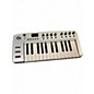Used M-Audio O2 MIDI CONTROLLER MIDI Controller thumbnail
