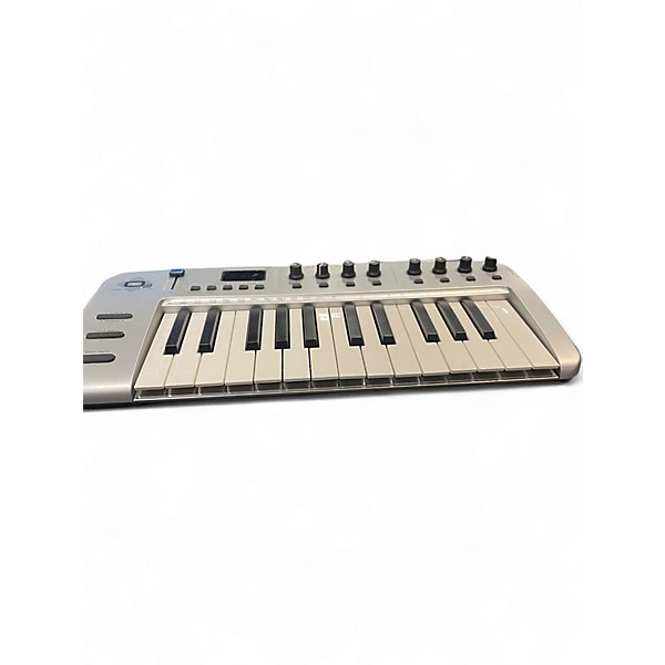 Used M-Audio O2 MIDI CONTROLLER MIDI Controller