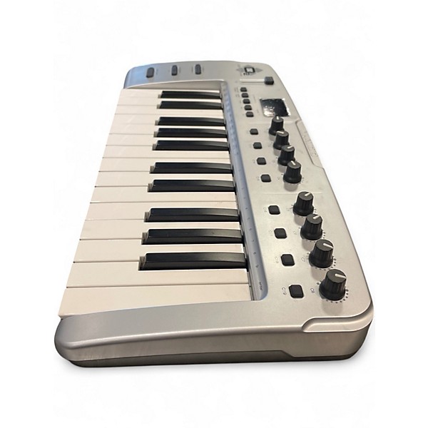 Used M-Audio O2 MIDI CONTROLLER MIDI Controller