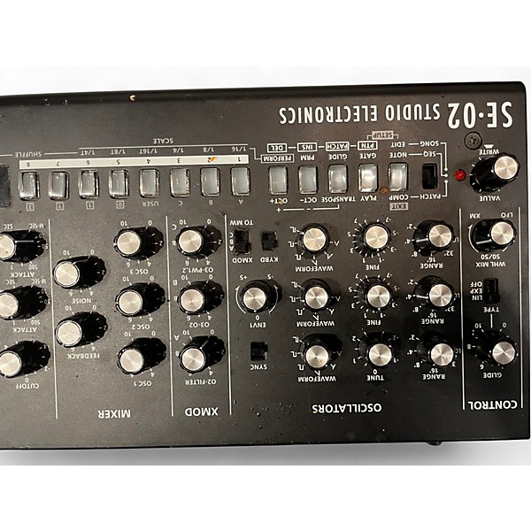Used Roland SE-02 Synthesizer