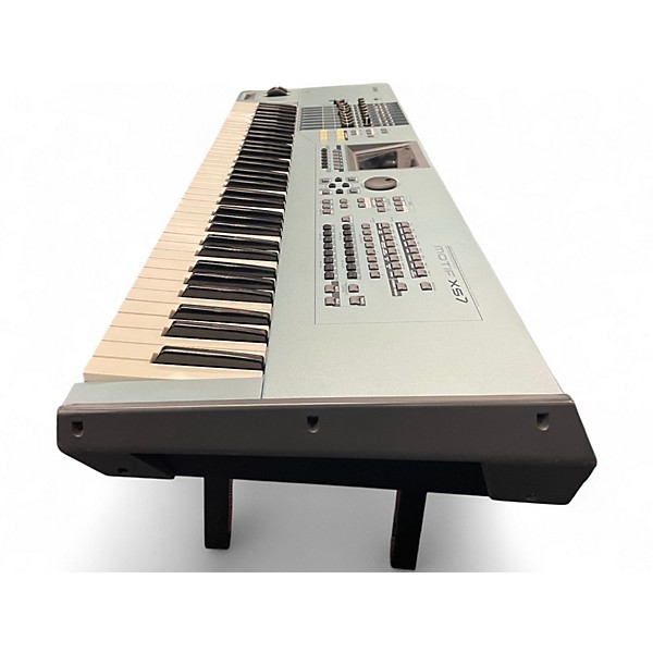 Used Yamaha Motif XS7 77 Key Keyboard Workstation