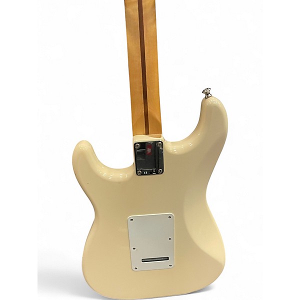 Used Fender Standard Stratocaster Arctic White Solid Body Electric Guitar