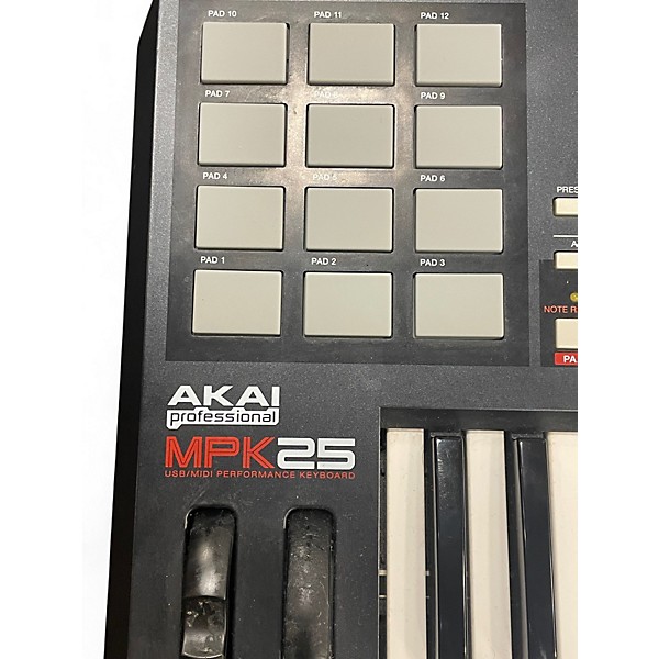 Used Akai Professional MPK25 25 Key MIDI Controller