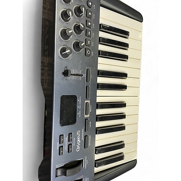 Used M-Audio Oxygen 25 Key MIDI Controller