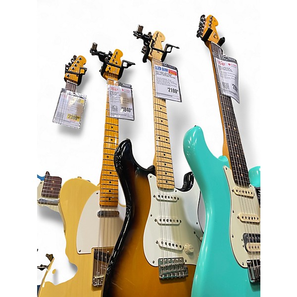 Used Fender 1952 REISSUE STRAT "THIN SKIN" 2 Tone Sunburst Solid Body Electric Guitar