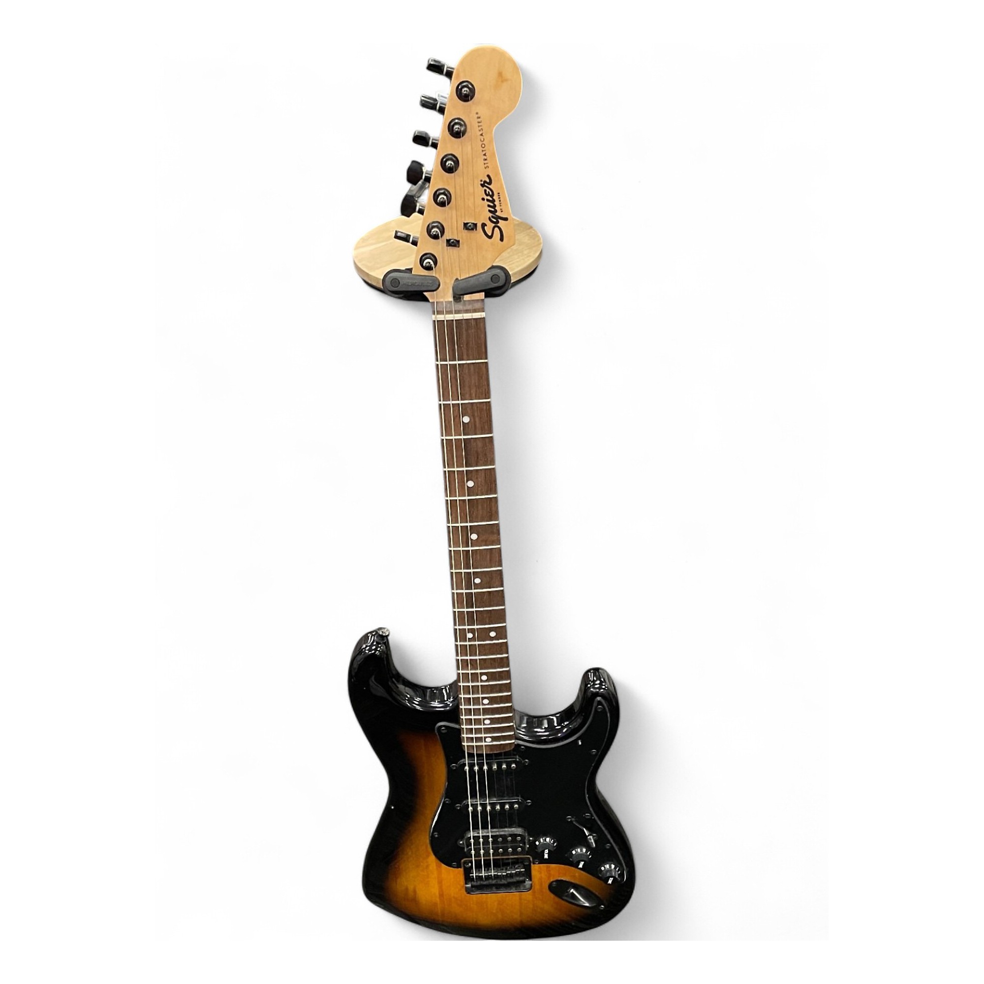 Used Squier Affinity Stratocaster 2 Color Sunburst Solid