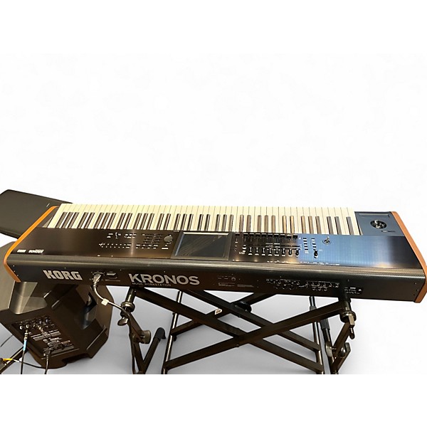 Used KORG Kronos 2-88 Keyboard Workstation