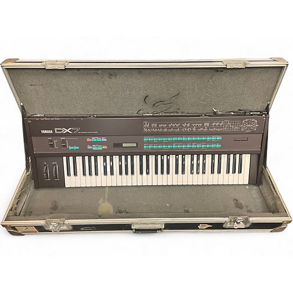 Used Yamaha DX7 Synthesizer