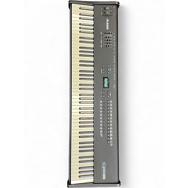 Used Alesis qs8 Digital Piano