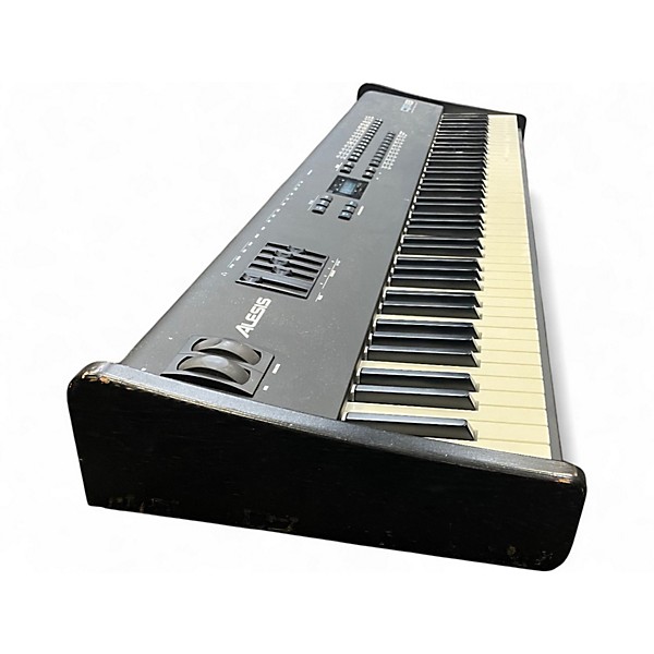 Used Alesis qs8 Digital Piano