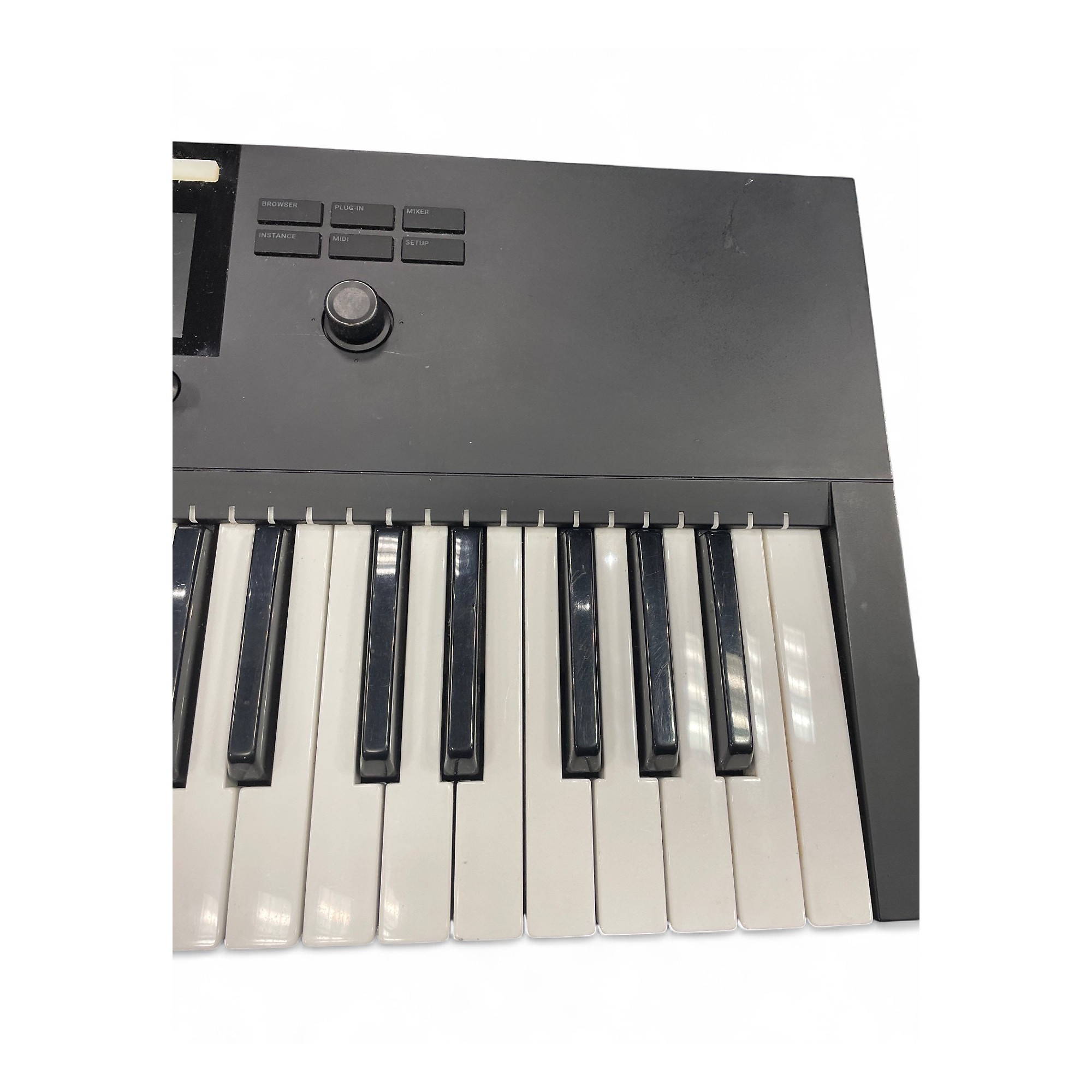 Used Native Instruments Komplete Kontrol S49 MK2 MIDI