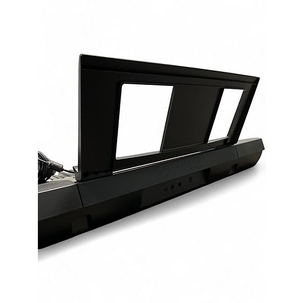 Used Yamaha PSR-E2653