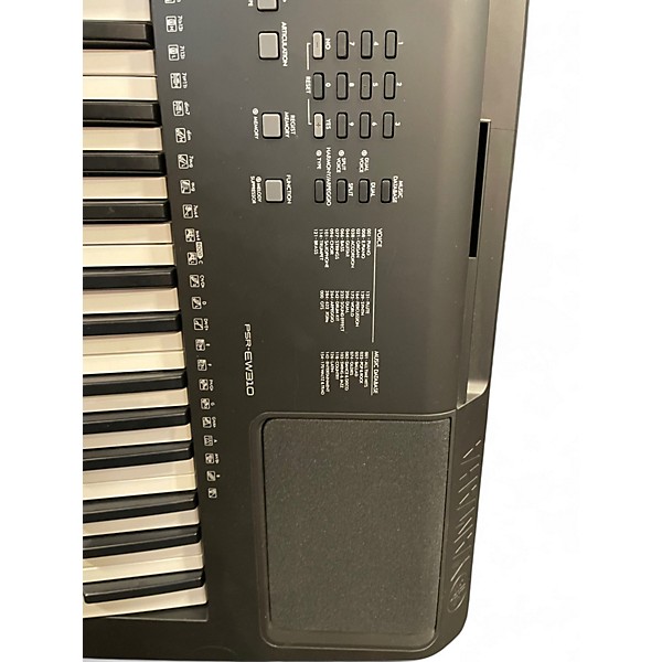 Used Yamaha PSREW310 Keyboard Workstation