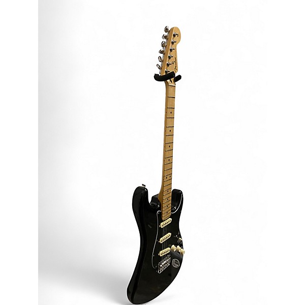 Used 2022 Fender Player Stratocaster Black Solid Body Electric Guitar