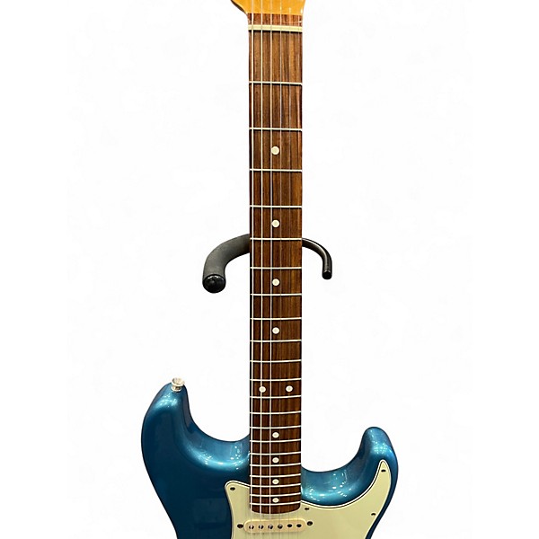 Used 2006 Fender Classic Series '60s Stratocaster Lake Placid Blue Solid Body Electric Guitar