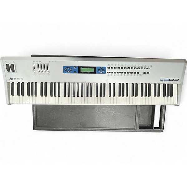 Used Alesis QS8.2 Keyboard Workstation