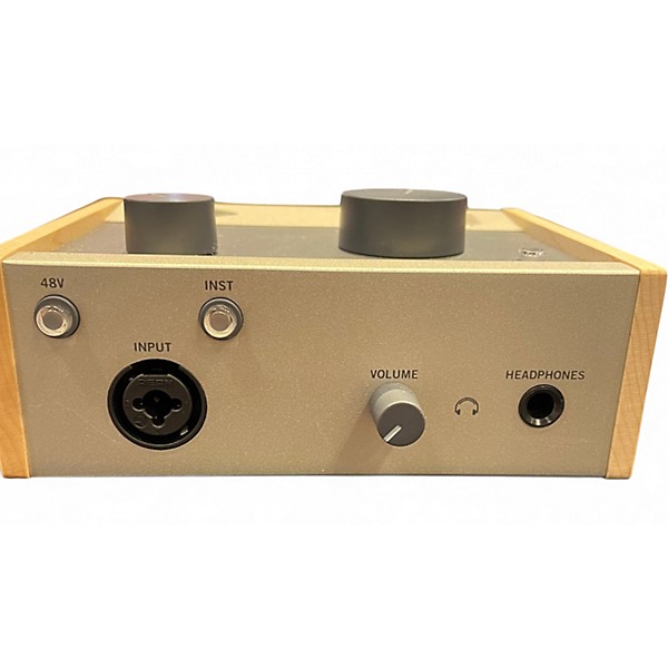 UNIVERSAL AUDIO　VOLT 176 Amazon.com: Universal Audio Volt 176 USB Recording Studio