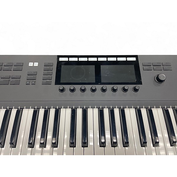 Used Native Instruments Komplete Kontrol S61 MKII MIDI Controller