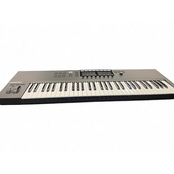 Used Native Instruments Komplete Kontrol S61 MKII MIDI Controller