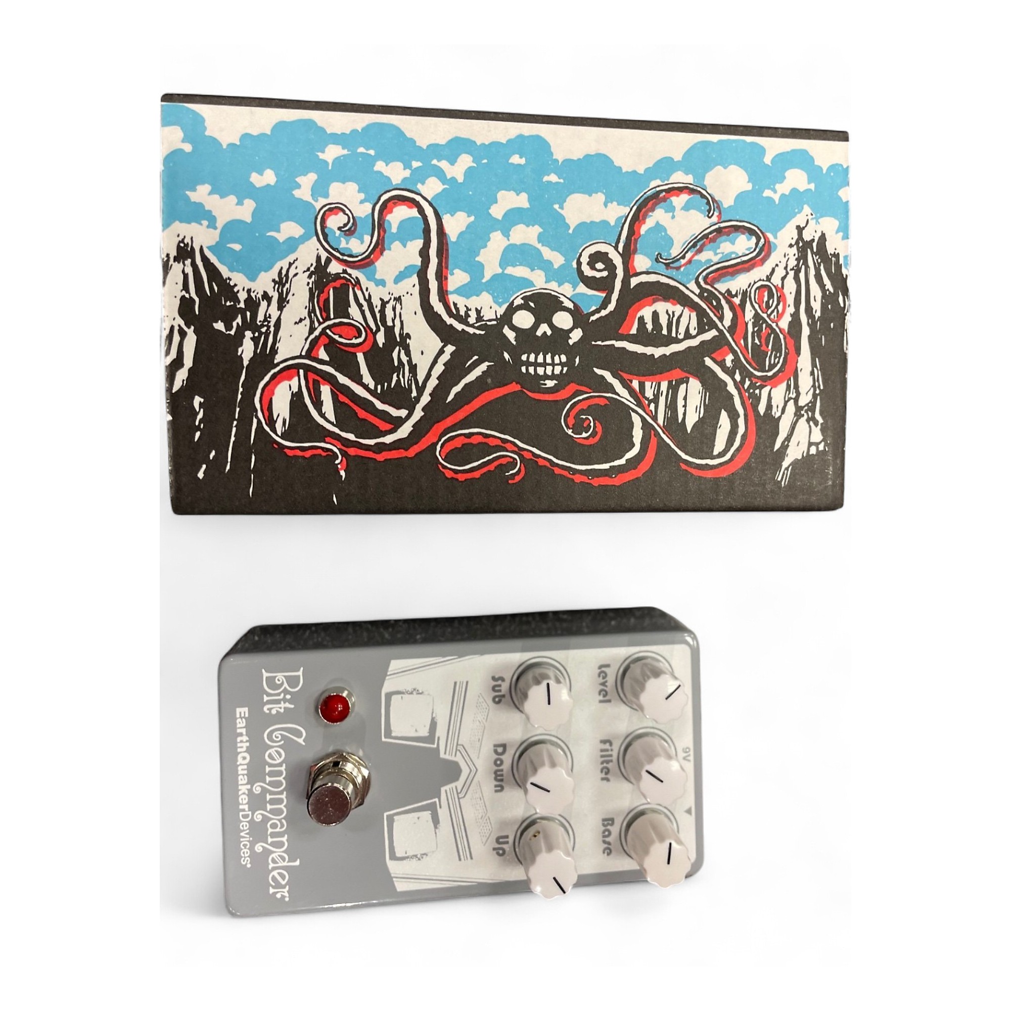 ギター EARTHQUAKER DEVICES / Bit Commander Bit Commander Analog Octave Synth — EarthQuaker Devices