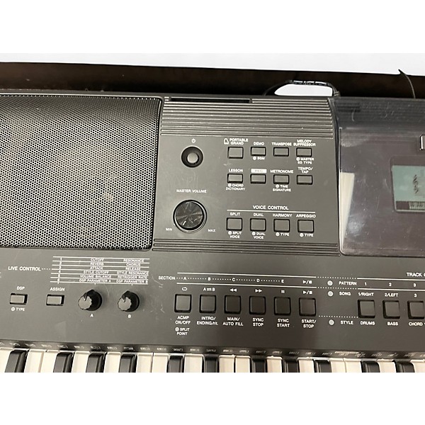 Used Yamaha PSRE453 61 Key Portable Keyboard