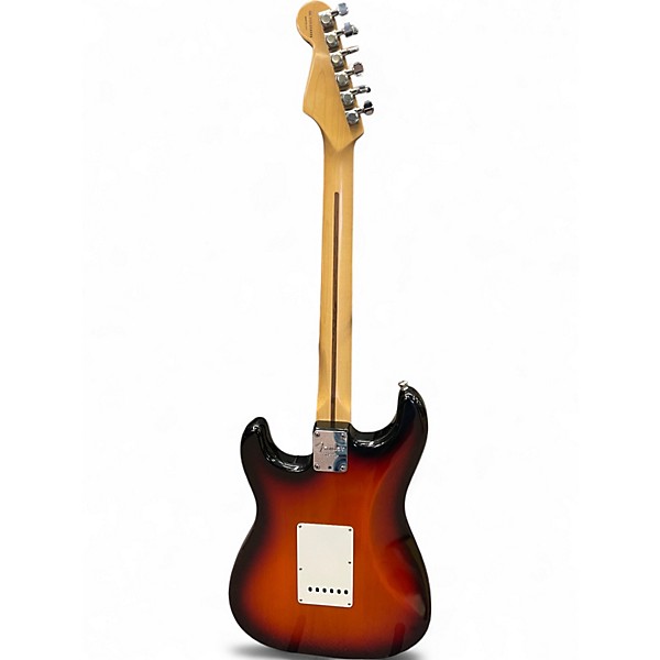 Used 2002 Fender Strat Am deluxe 3 Tone Sunburst Solid Body Electric Guitar