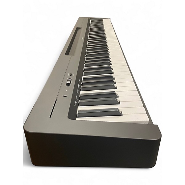 Used Yamaha P-143 Digital Piano