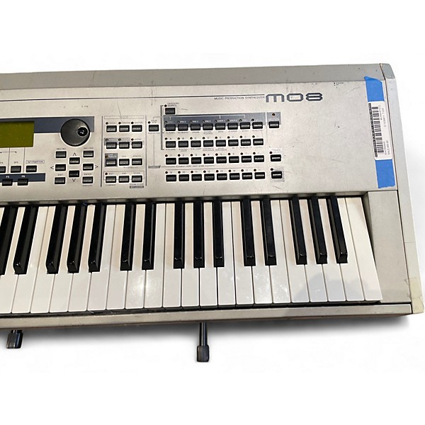Used Yamaha MO8 88 Key Keyboard Workstation