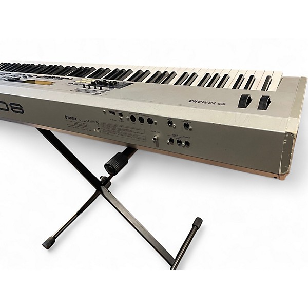 Used Yamaha MO8 88 Key Keyboard Workstation