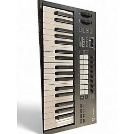 Used Novation LAUNCHKEY 37 MKIII MIDI Controller