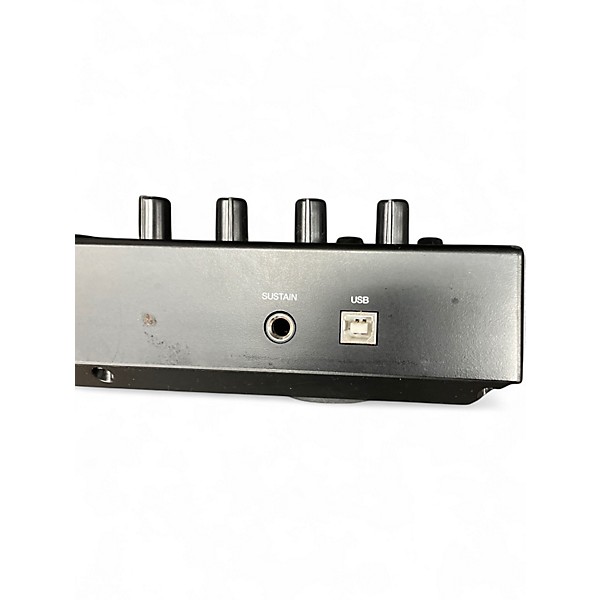 Used 2020s Alesis V25 25 Key MIDI Controller