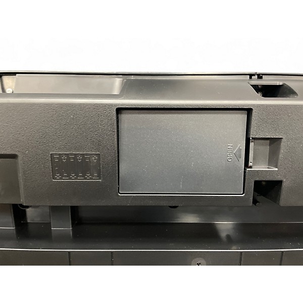 Used Yamaha PSRE273 Digital Piano