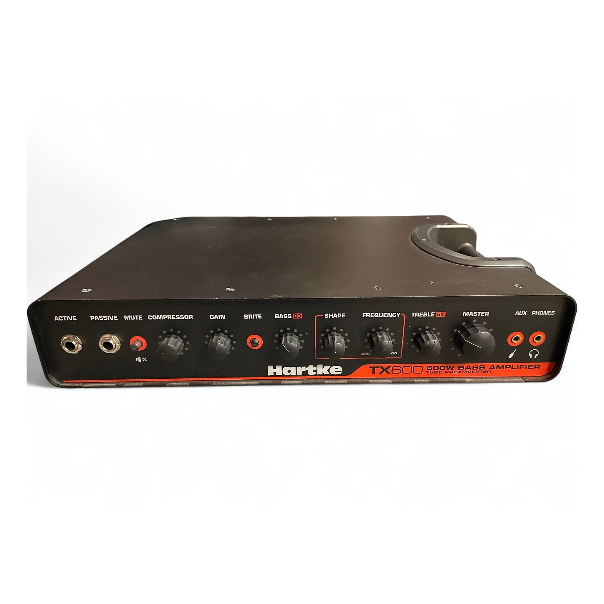 Hartke TX600 ベース用アンプ Hartke TX600 Review - Premier Guitar