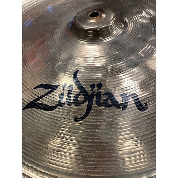 Used Zildjian 18in ZBT PLUS CHINA Cymbal