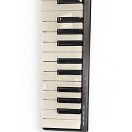 Used Akai Professional LPK25 MIDI Controller