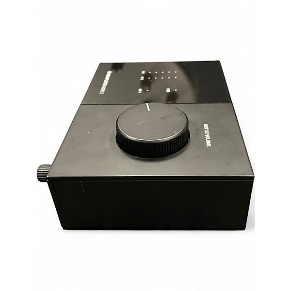 Used Native Instruments AUDIO 2 Audio Interface